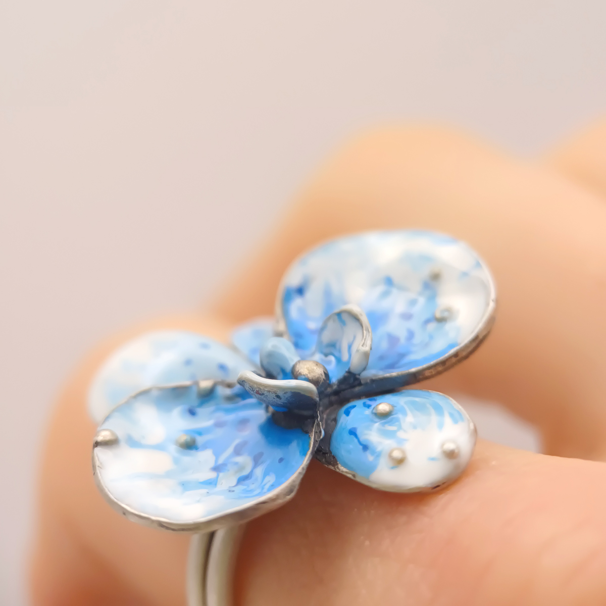 Anello orchidea azzurra - immagine 4